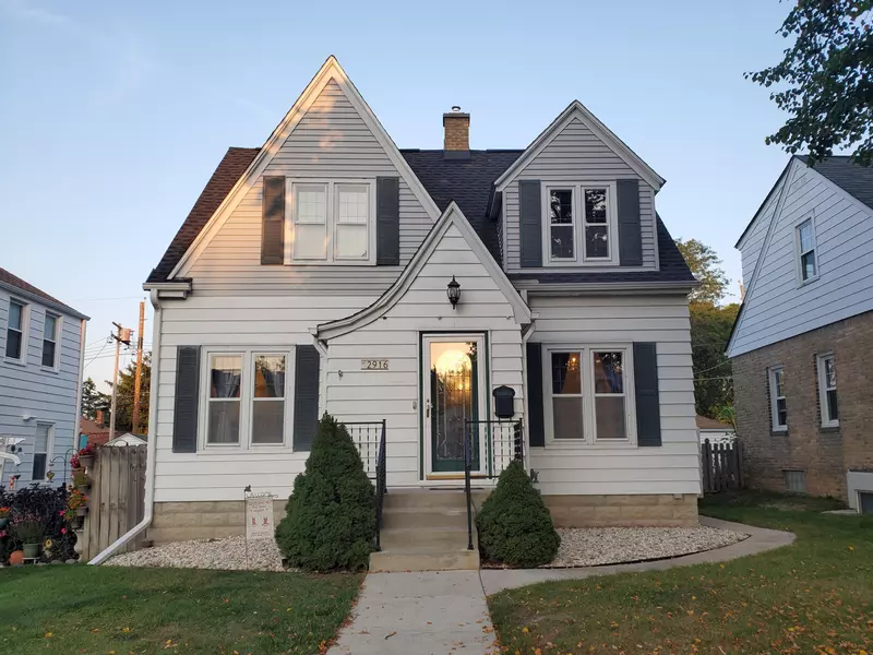 2916 S 48th St, Milwaukee, WI 53219