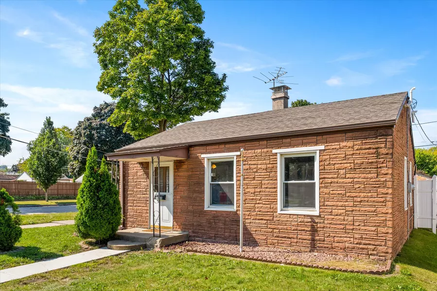 3455 S 3rd St, Milwaukee, WI 53207