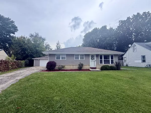 7156 Cliffside Dr, Caledonia, WI 53402