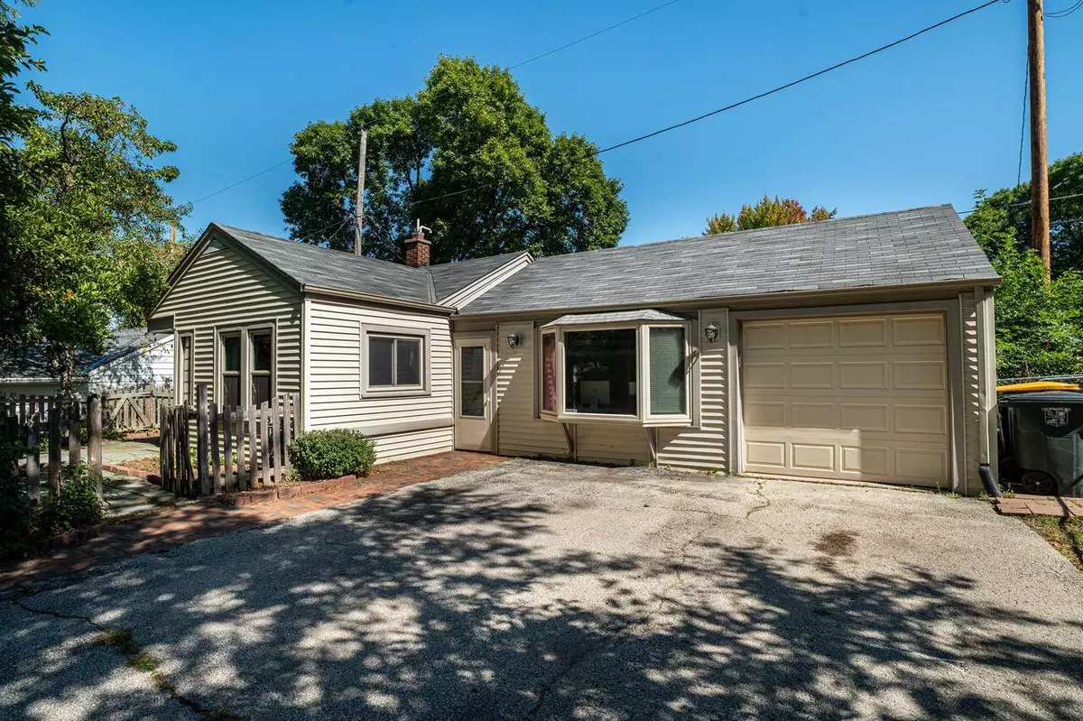 Wauwatosa, WI 53226,744 N 115 St