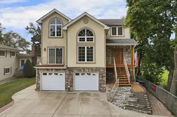 11706 214th Ave, Bristol, WI 53104