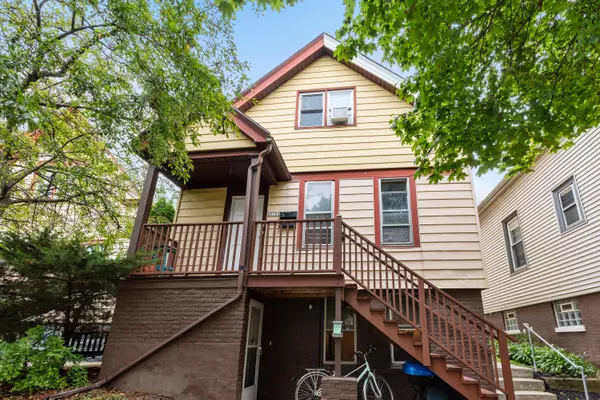 2970 N Bremen St, Milwaukee, WI 53212