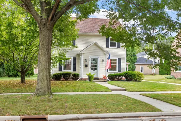 419 Audubon Rd, Kohler, WI 53044