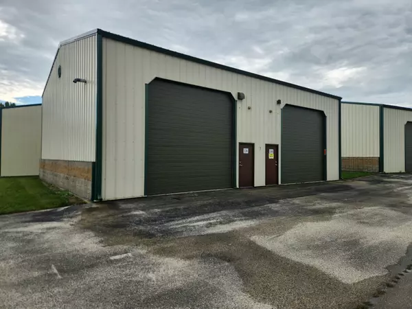 145 Meadowlark Rd Unit 13B, Fredonia, WI 53021