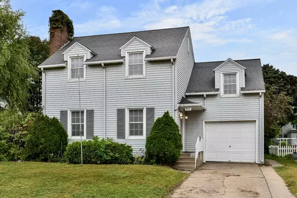 866 Gilmore Ave, Winona, MN 55987