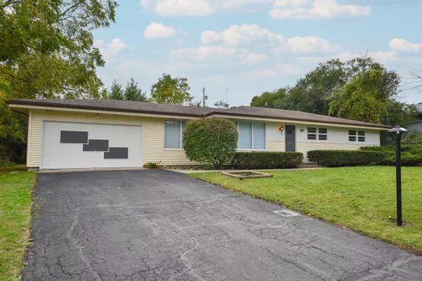 5501 W Spring Ln,  Milwaukee,  WI 53213