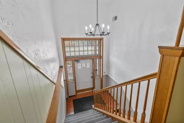 Milwaukee, WI 53209,7161 N 43rd St