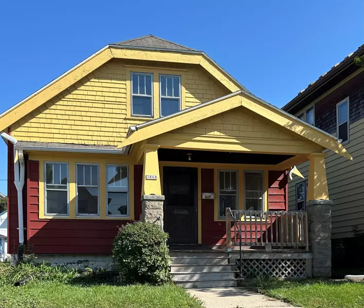 3868 N 15th St, Milwaukee, WI 53206