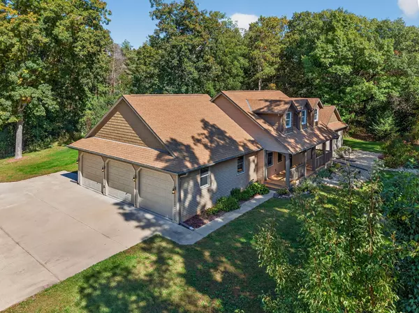 Eagle, WI 53119,W349S10106 Bittersweet Ct