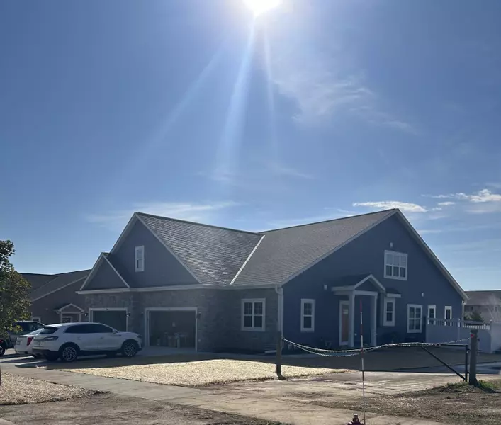 457 Firefly Trl, Hartford, WI 53027