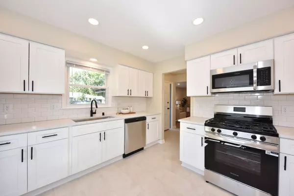 Milwaukee, WI 53228,3608 S 95th St