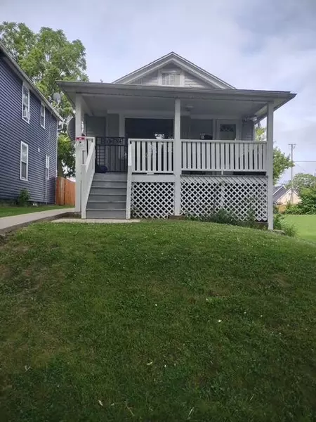 1917 S 10th St, Milwaukee, WI 53204