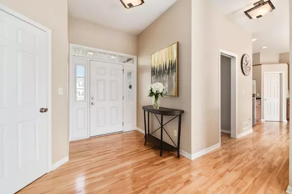 Waterford, WI 53185,660 Cherrywood Dr