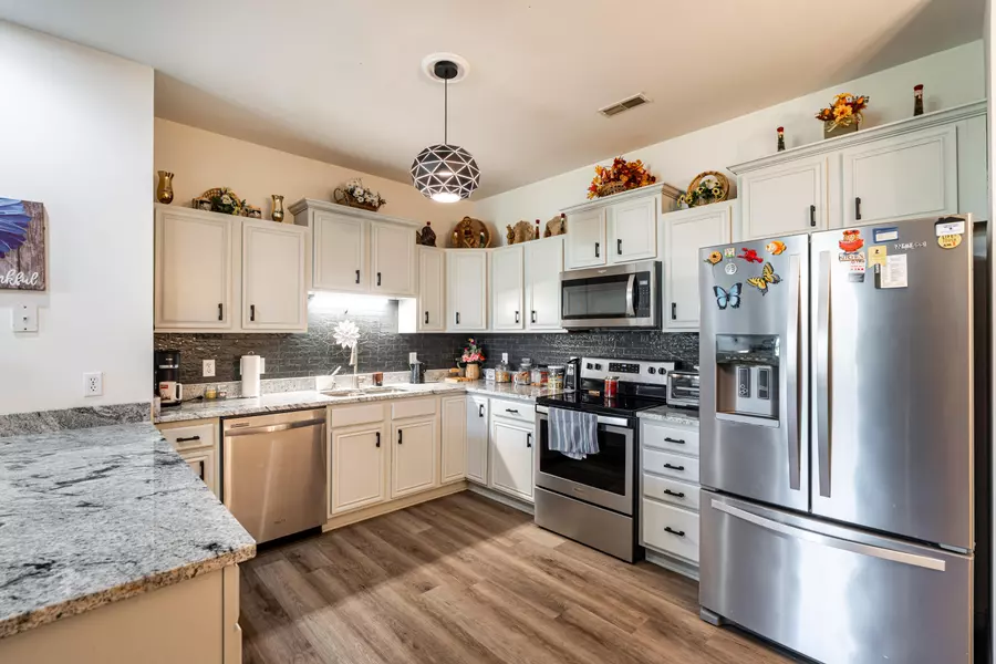 1064 Hastings Ct Unit 101, Mount Pleasant, WI 53406