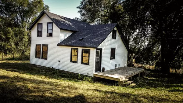 N32838 Briten Rd,  Preston,  WI 54616