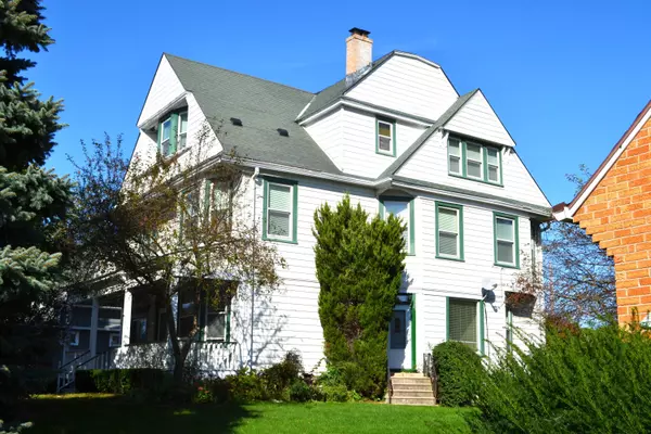 West Allis, WI 53219,2162 S 81st St Unit 2164