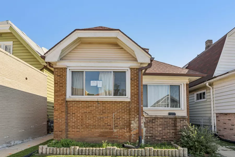 1912 S 60th St, West Allis, WI 53219