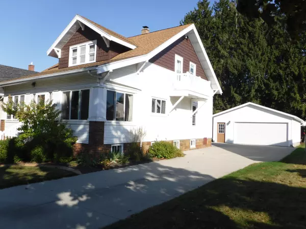 Two Rivers, WI 54241,1910 27th St