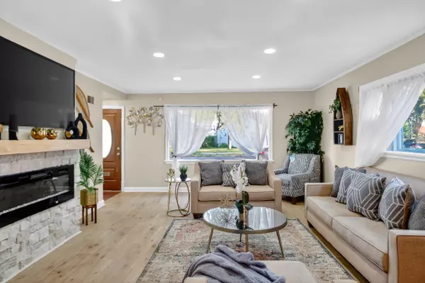 5534 W Auer Ave, Milwaukee, WI 53216