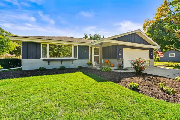 Waukesha, WI 53189,1101 Dogwood Ln