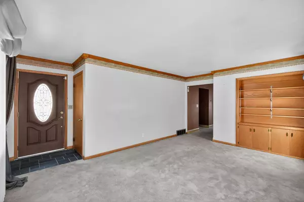 Milwaukee, WI 53222,3812 N 79th St