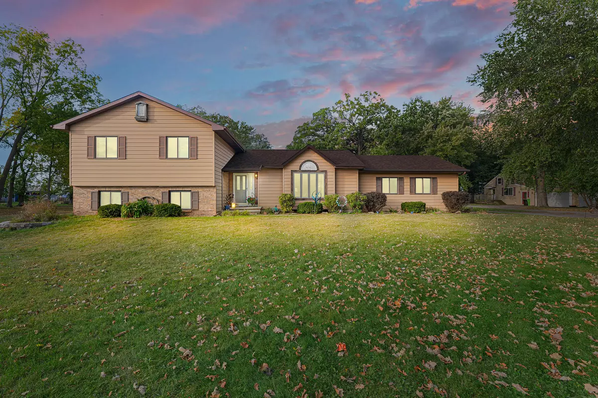 Fond Du Lac, WI 54935,N7126 Winnebago Dr