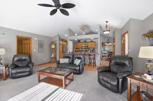 Pewaukee, WI 53072,W243N2280 Deer Park Dr Unit A