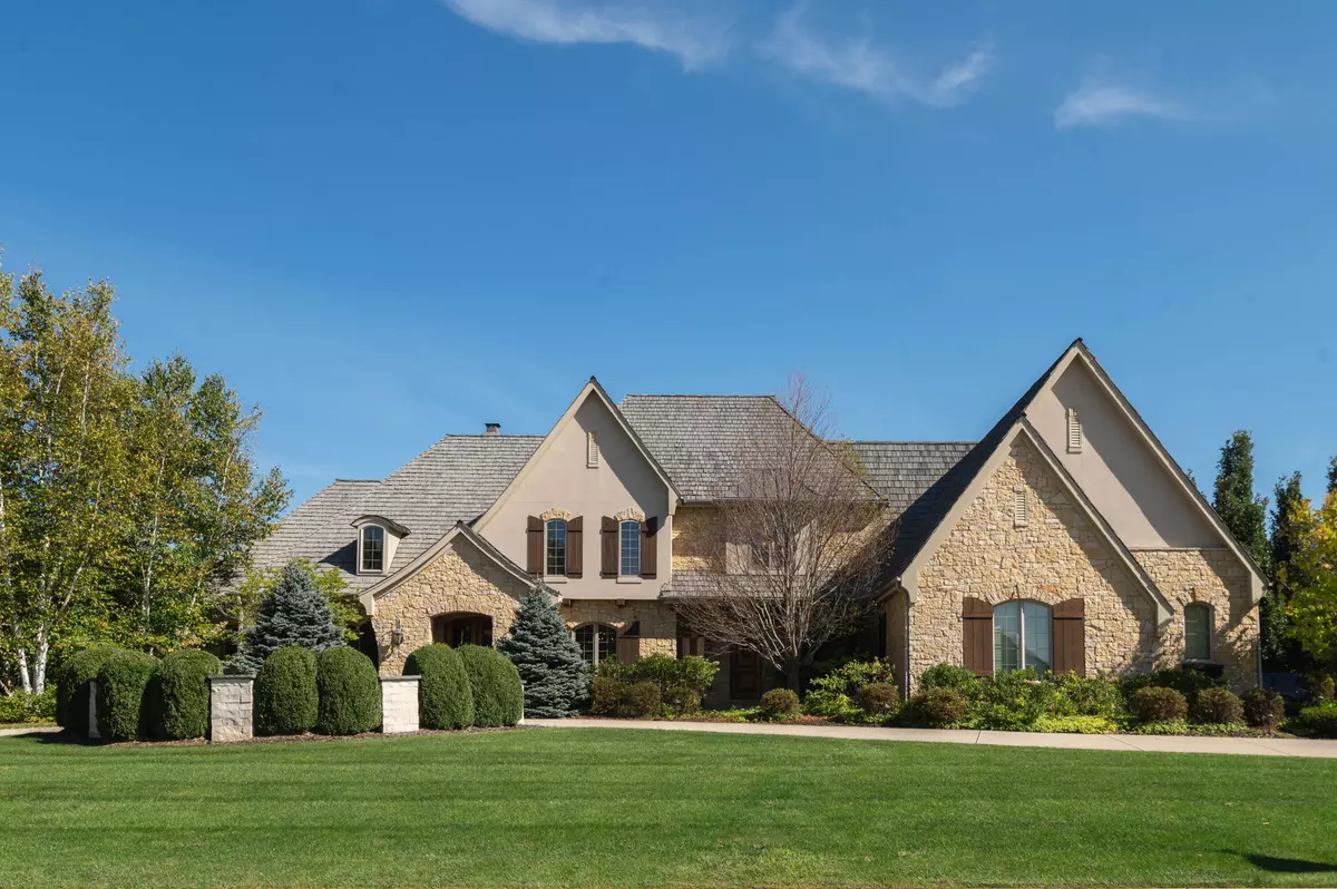 Hartland, WI 53029,902 N Bluespruce Cir