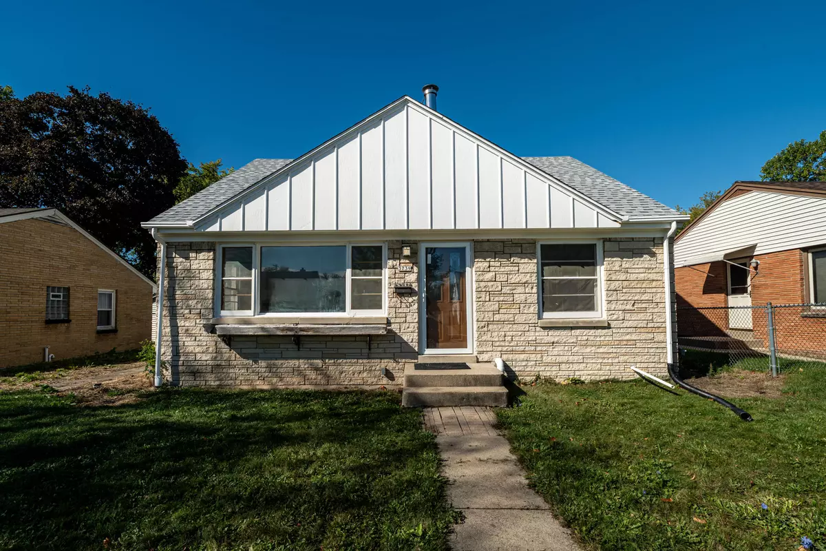 Milwaukee, WI 53222,3739 N 97th Pl