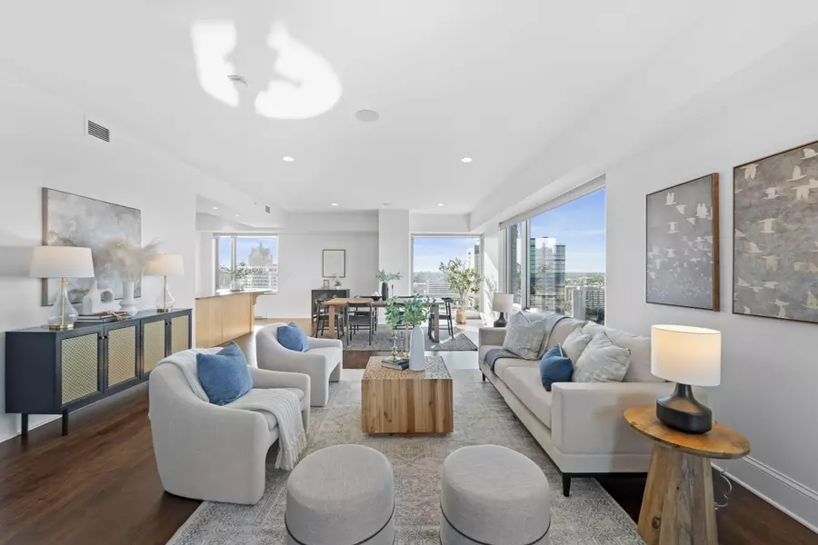 923 E Kilbourn Ave Unit 1903, Milwaukee, WI 53202