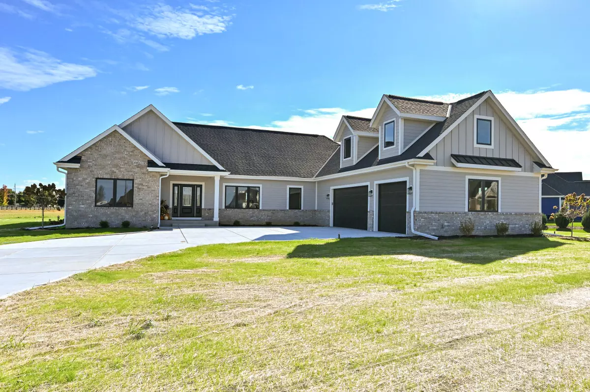 Oconomowoc, WI 53066,N66W34839 Baltic Pass