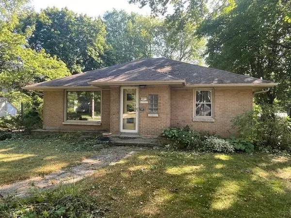 N87W15717 Kenwood Blvd, Menomonee Falls, WI 53051