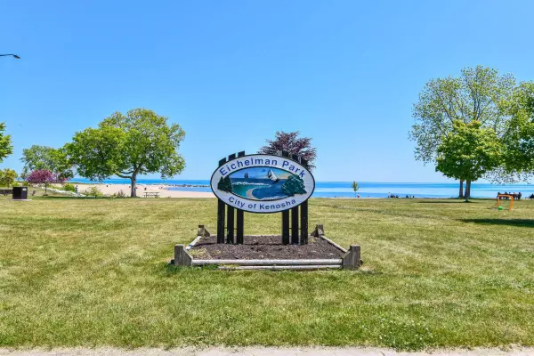 Kenosha, WI 53143,6223 5th Ave