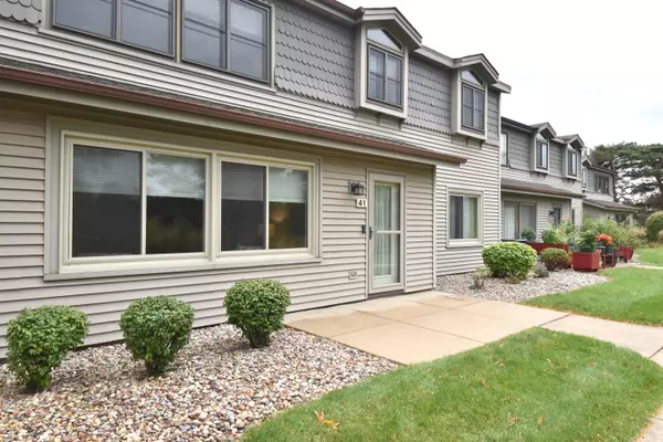 1110 Prairie Dr Unit 41L, Mount Pleasant, WI 53406