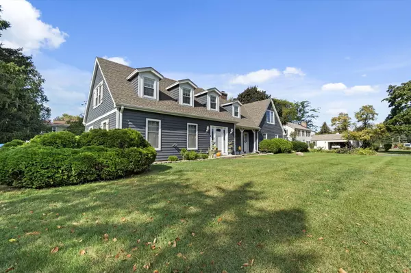 2746 Manor Ave, Mount Pleasant, WI 53406