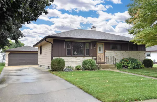 2923 Maryland Ave, Racine, WI 53403