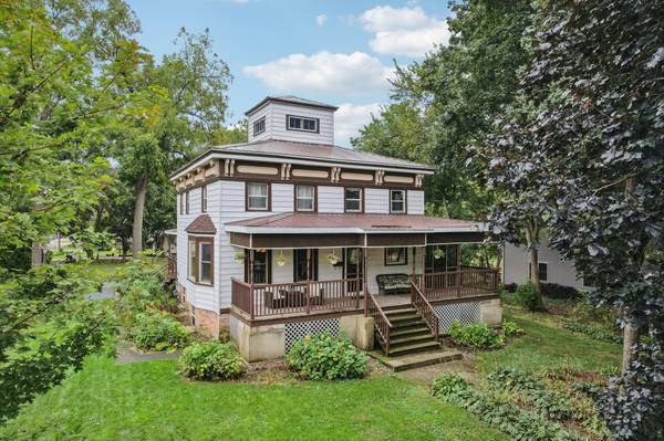 217 S Lincoln St, Elkhorn, WI 53121