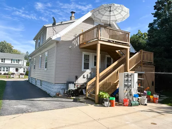 West Allis, WI 53219,2043 S 81st St Unit 2045
