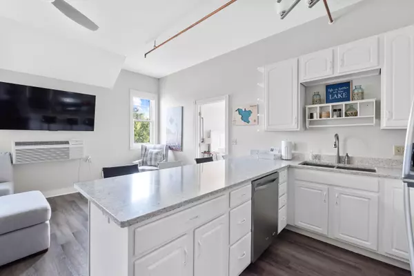 Elkhart Lake, WI 53020,281 Victorian Village Dr Unit 31