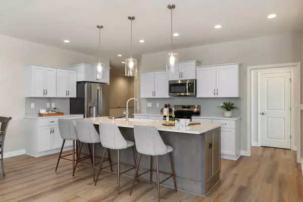 Grafton, WI 53024,913 Mary Grace Ct Unit 50