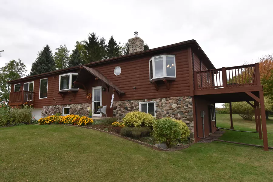 W3099 St Killian Dr, Ashford, WI 53010