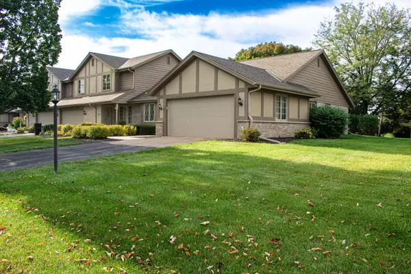 17725 Caribou Pass Unit D, Brookfield, WI 53045