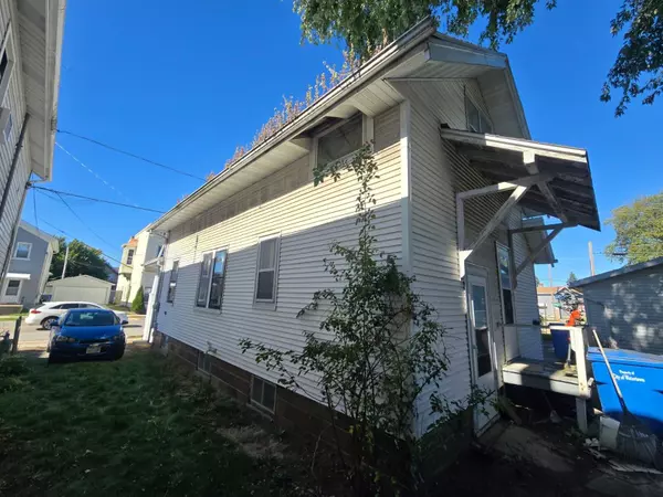 Watertown, WI 53094,509 N 4th St