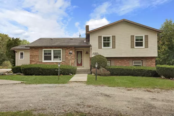 12111 28th Ave, Pleasant Prairie, WI 53158