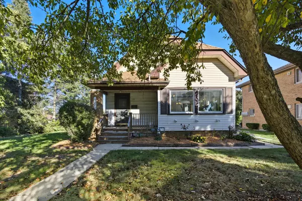 3320 S 92nd St, Milwaukee, WI 53227