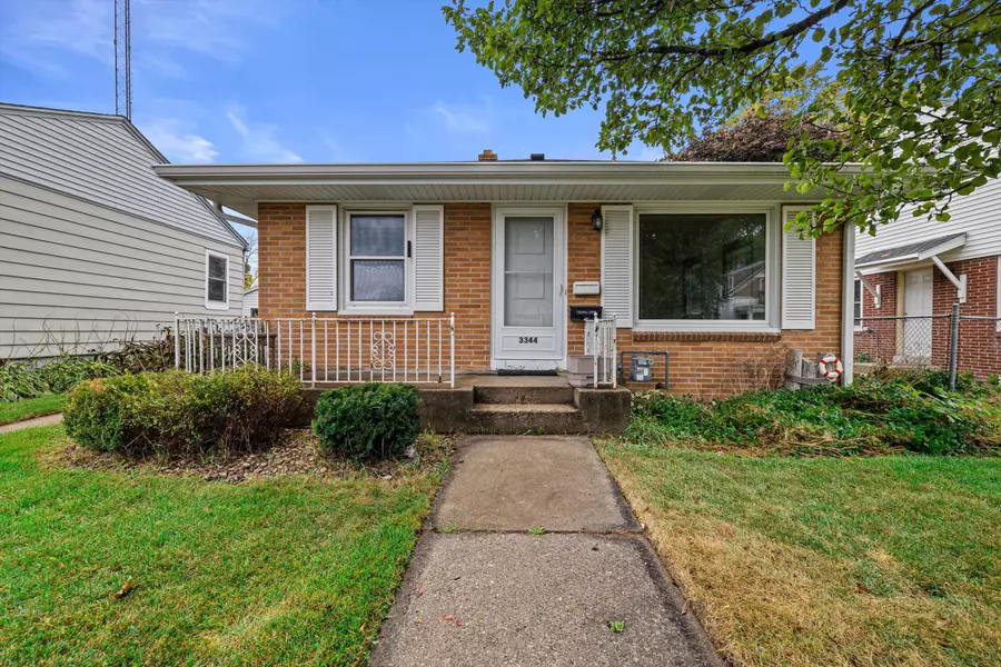 3344 9th Ave, Racine, WI 53402