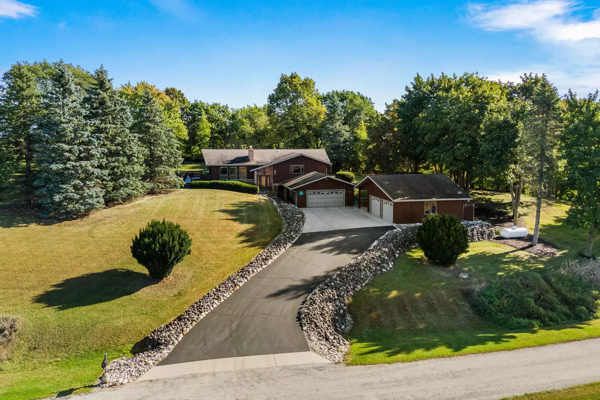 Eaton, WI 53042,7603 Lechler Ln
