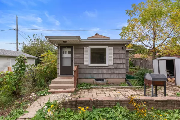 3023 N 73rd St, Milwaukee, WI 53210