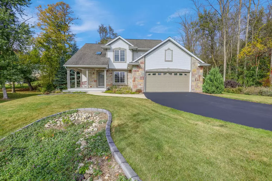 314 Micarl Ct, Manitowoc Rapids, WI 54220