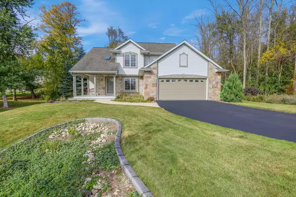 314 Micarl Ct,  Manitowoc Rapids,  WI 54220